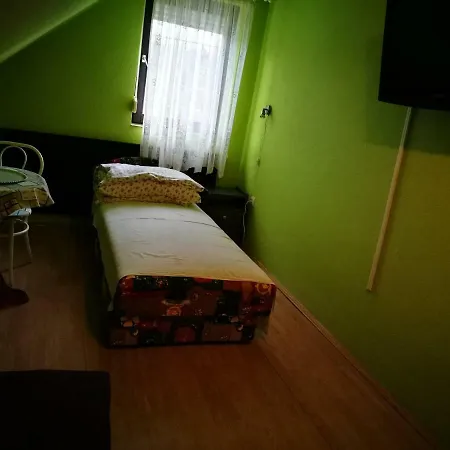 Paterdombi Vendeghaz Gasthuis