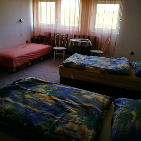 Gasthuis Paterdombi Vendeghaz *