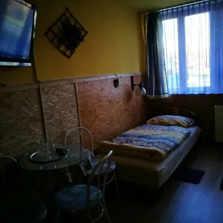 Paterdombi Vendeghaz Gasthuis *